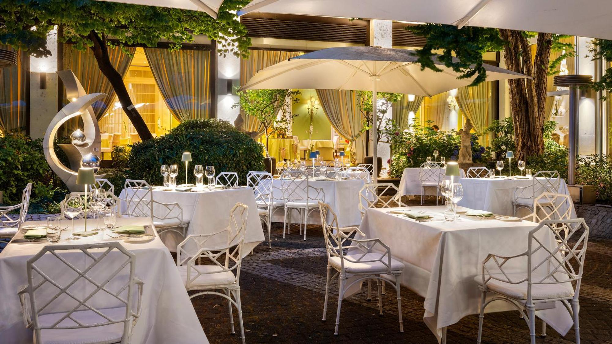 Hotel Europaeischer Hof Heidelberg, Bestes Hotel Deutschlands In Historischer Architektur Bagian luar foto The restaurant