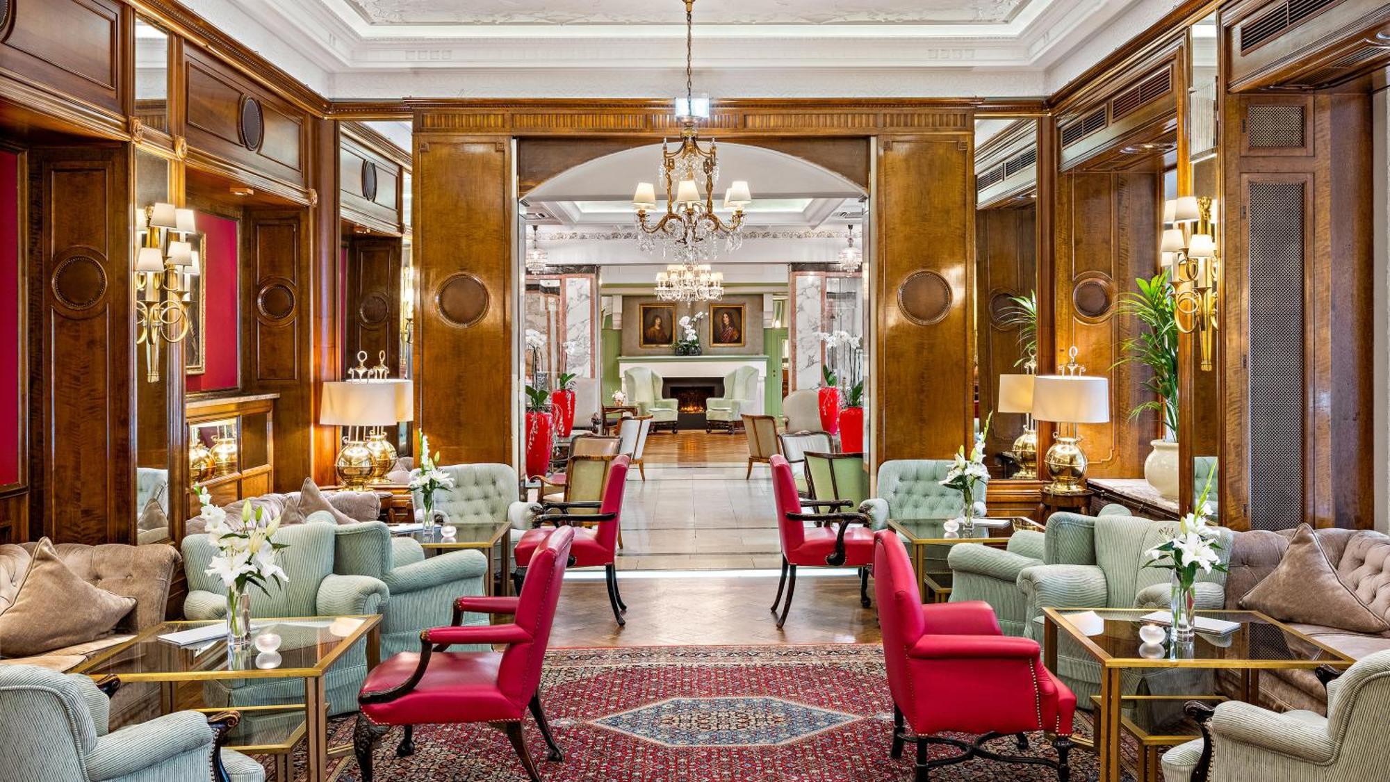 Hotel Europaeischer Hof Heidelberg, Bestes Hotel Deutschlands In Historischer Architektur Bagian luar foto The lobby