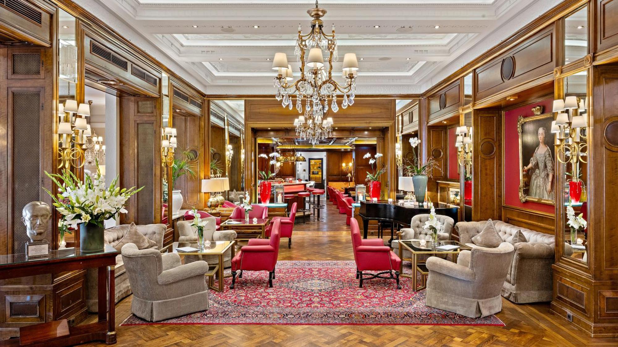 Hotel Europaeischer Hof Heidelberg, Bestes Hotel Deutschlands In Historischer Architektur Bagian luar foto The lobby of the Mandarin Oriental, Munich
