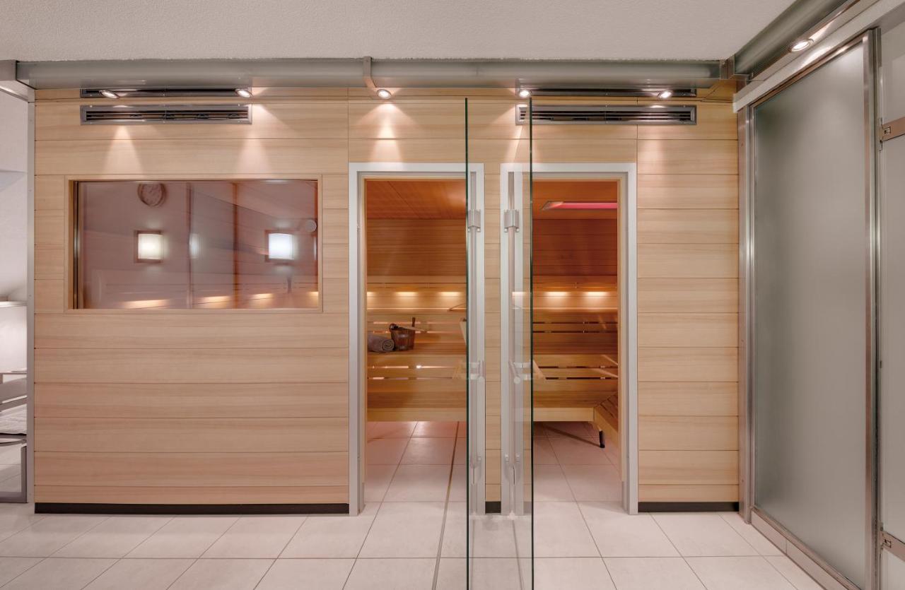 Hotel Europaeischer Hof Heidelberg, Bestes Hotel Deutschlands In Historischer Architektur Bagian luar foto A sliding door